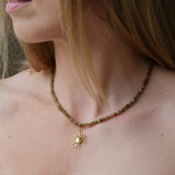 Ketting met groene kralen-goud