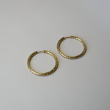 Hoops met motief-goud